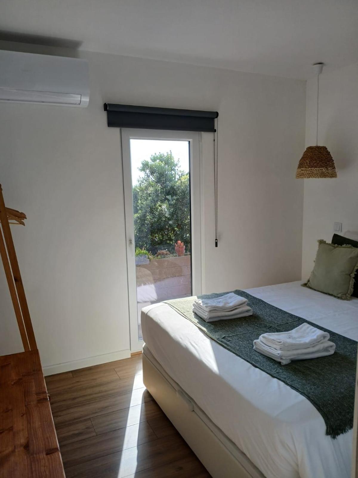 アゼーニャス・ド・マール Azen Cool House Bed & Breakfast エクステリア 写真